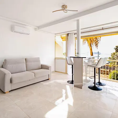 Luxury With Sea View And Private Access *