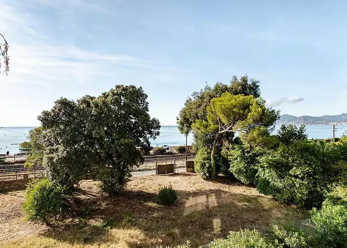 Luxury With Sea View And Private Access Apartmán *